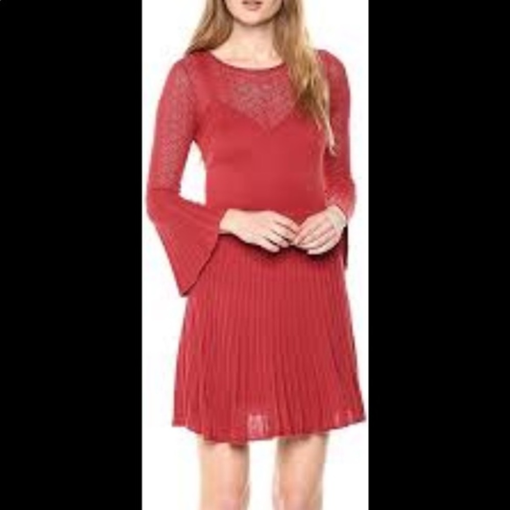 Ali & Jay Long Sleeve Pleated Boho Knit Sweater Dress Size Medium - Picture 2 of 8